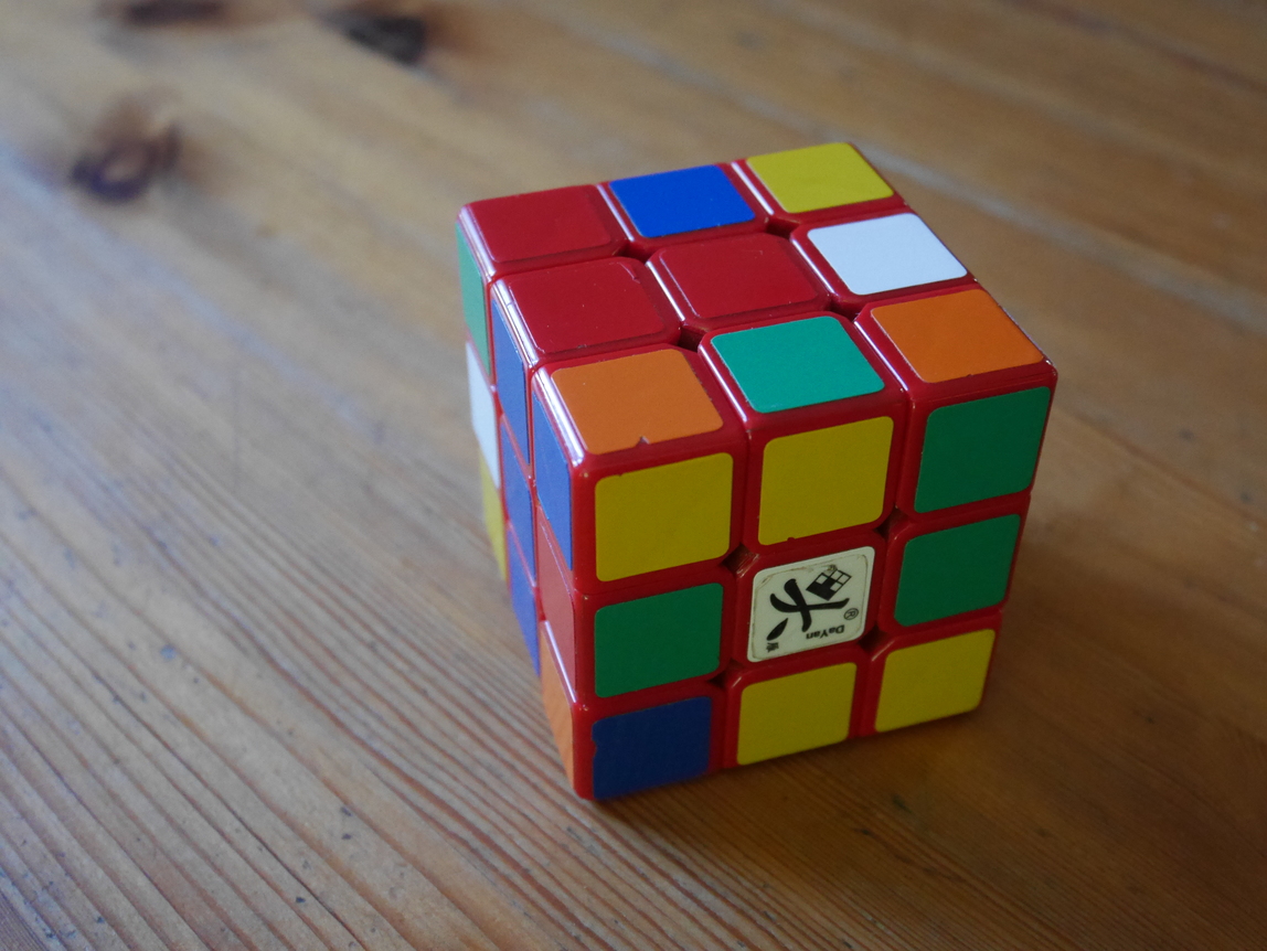 Rubik's Cube mélangé avant résolution
